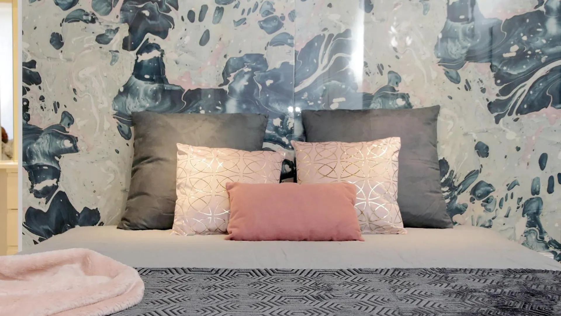 Luxury Apartment In Rione Monti Rome Italy