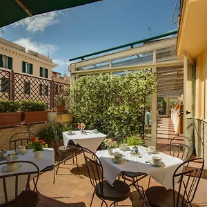Borromeo Hotel